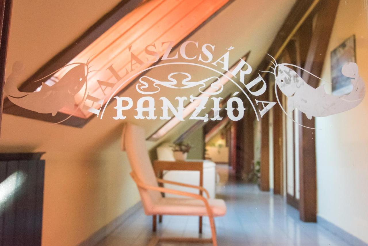 Halaszcsarda-Panzio Hotel เคอร์เมนด์ ภายนอก รูปภาพ